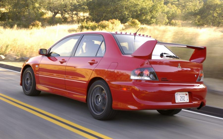  Mitsubishi Lancer Evolution IX MR 2007 года  (фото 17 из 129)